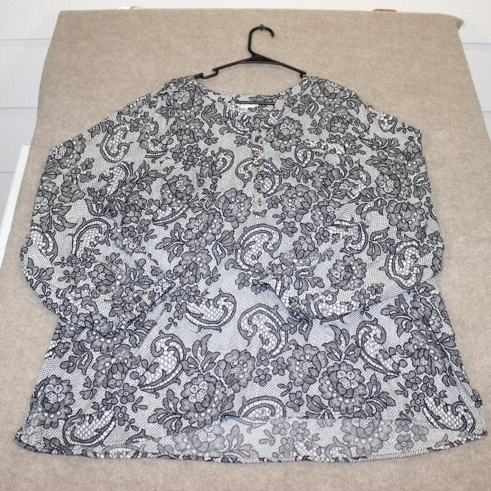 Croft & Barrow Women 2X Blouse Black White Floral Lace Print Henley Long Slv Top